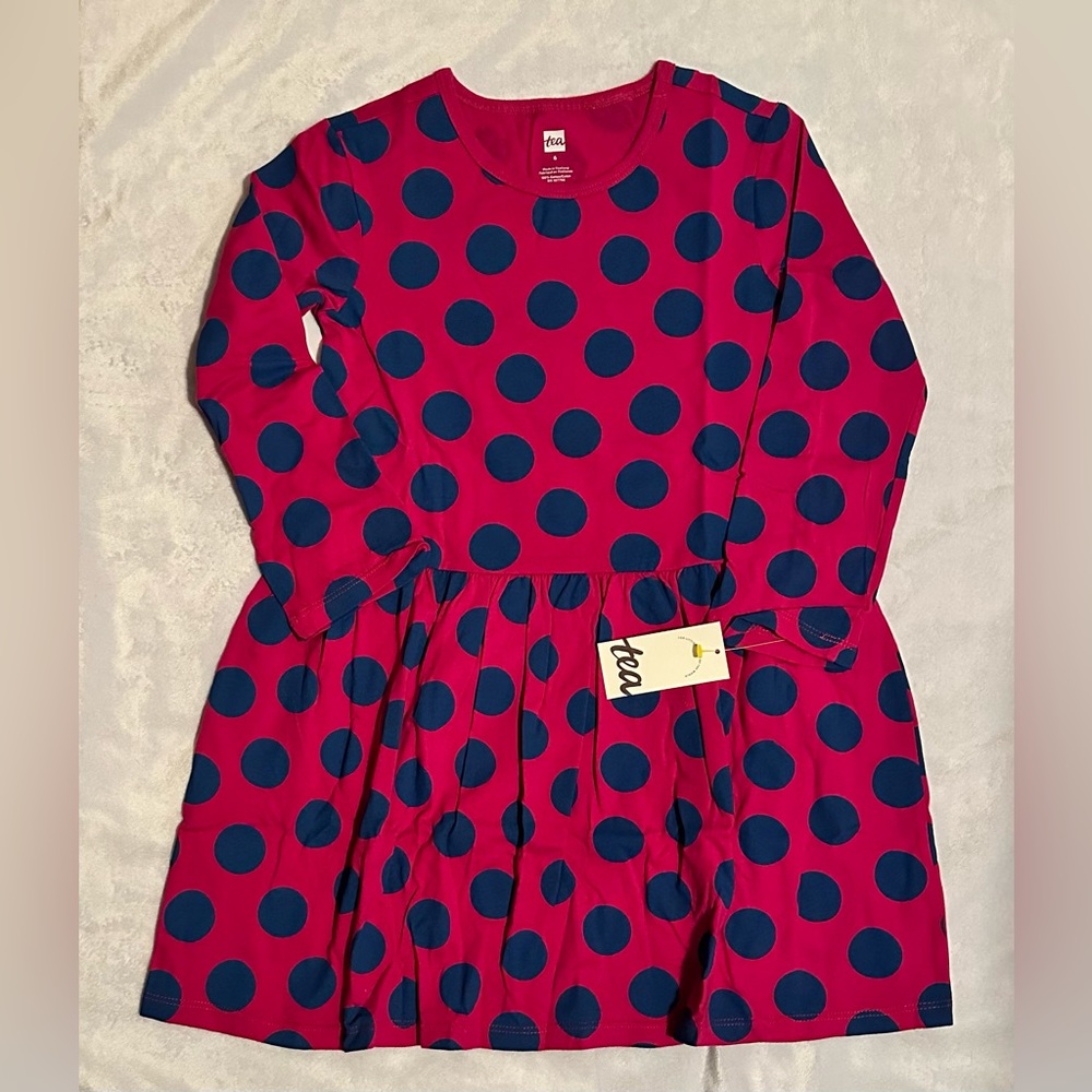 NWT TEA COLLECTION LONG SLEEVE SKIRTED DRESS IN STAMPED DOTS IN MAGENTA SIZE 6